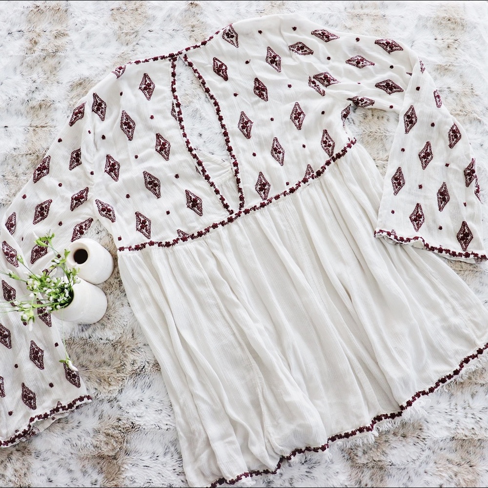 White Embroidered Tunic - Picture 3 of 4